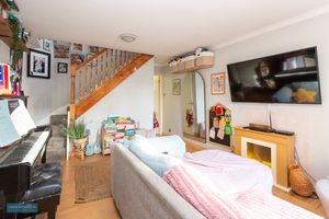 Sitting Room- click for photo gallery